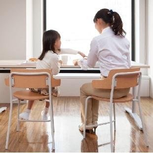 products-lunch-chair